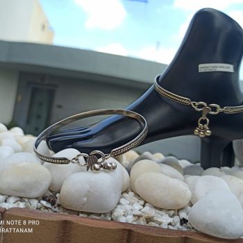 Elegant Silver Payal with Traditional Design